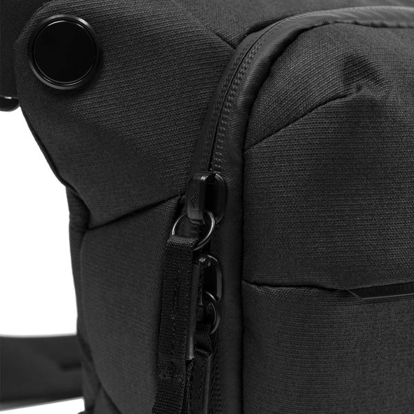 Peak Design Everyday Sling 10L V2 - Black For Sale